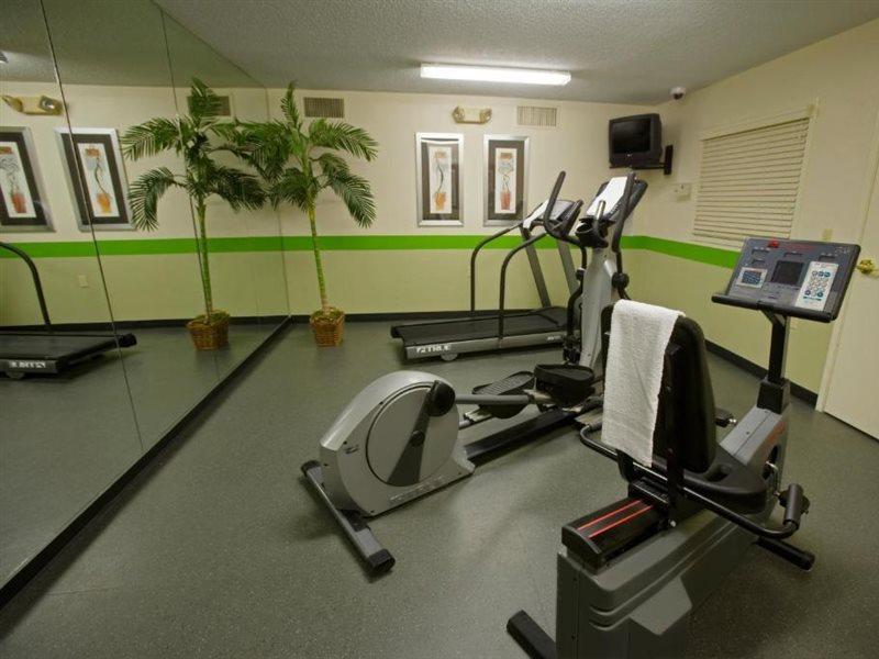 Extended Stay America Suites - Philadelphia - Mt Laurel - Pacilli Place Маунт-Лорел Екстер'єр фото