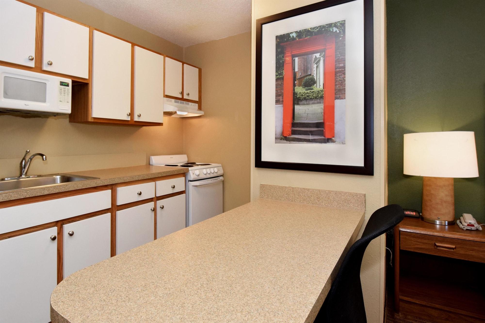 Extended Stay America Suites - Philadelphia - Mt Laurel - Pacilli Place Маунт-Лорел Екстер'єр фото