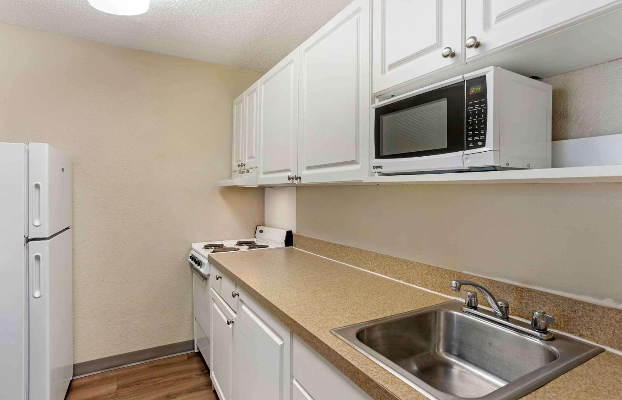 Extended Stay America Suites - Philadelphia - Mt Laurel - Pacilli Place Маунт-Лорел Екстер'єр фото