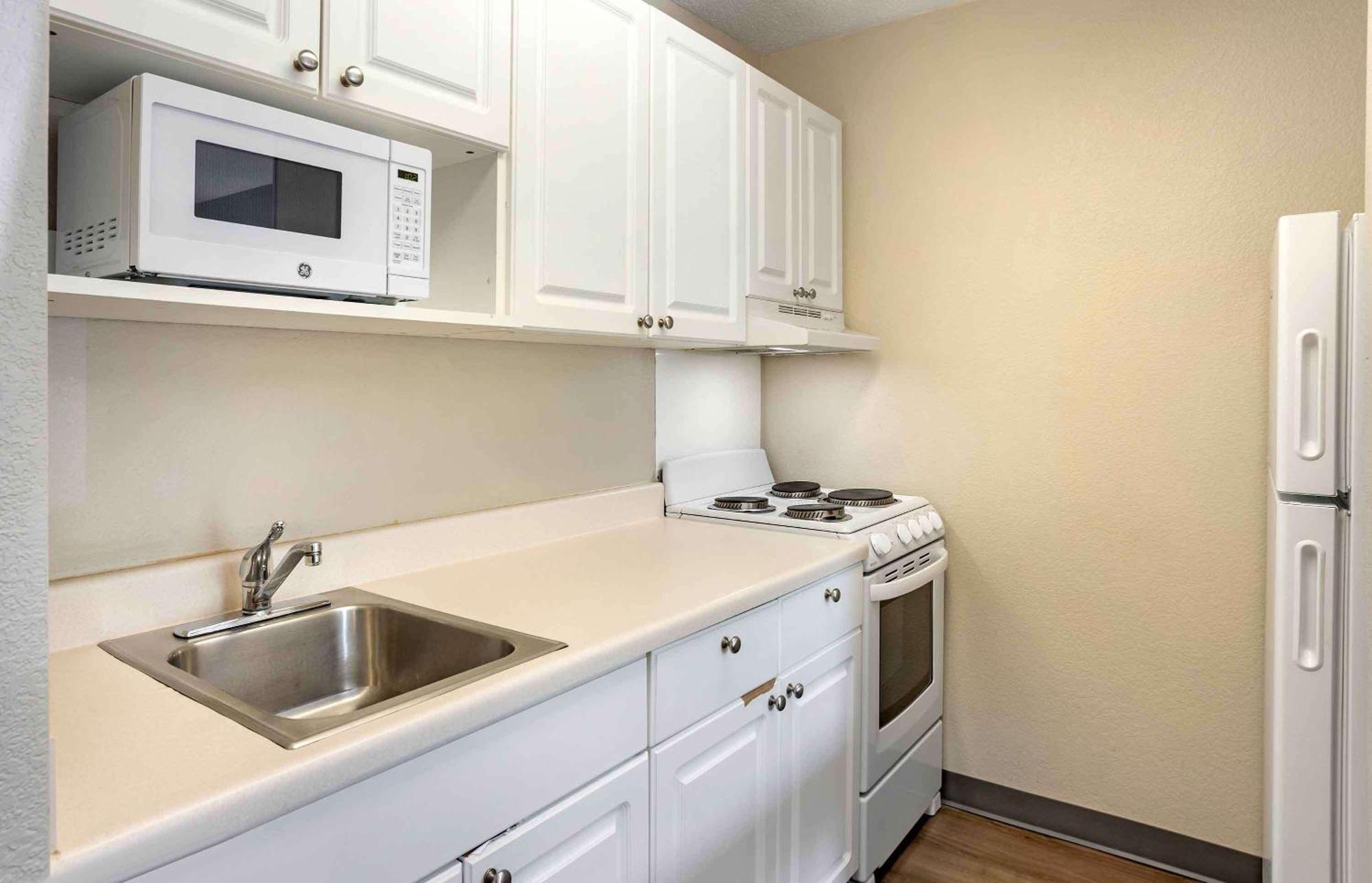 Extended Stay America Suites - Philadelphia - Mt Laurel - Pacilli Place Маунт-Лорел Екстер'єр фото